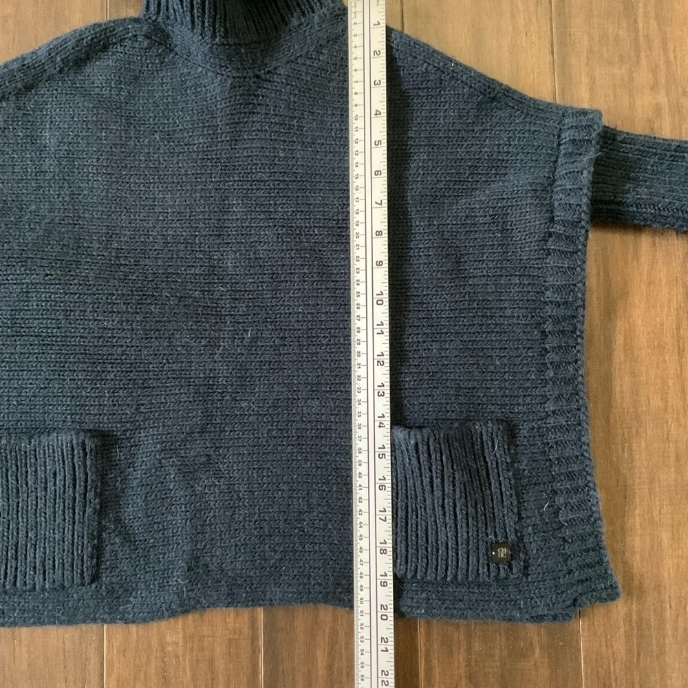 Carolina Herrera Blue Size Small Pullover Turtleneck Poncho Sweater Wool Blend - Picture 8 of 9